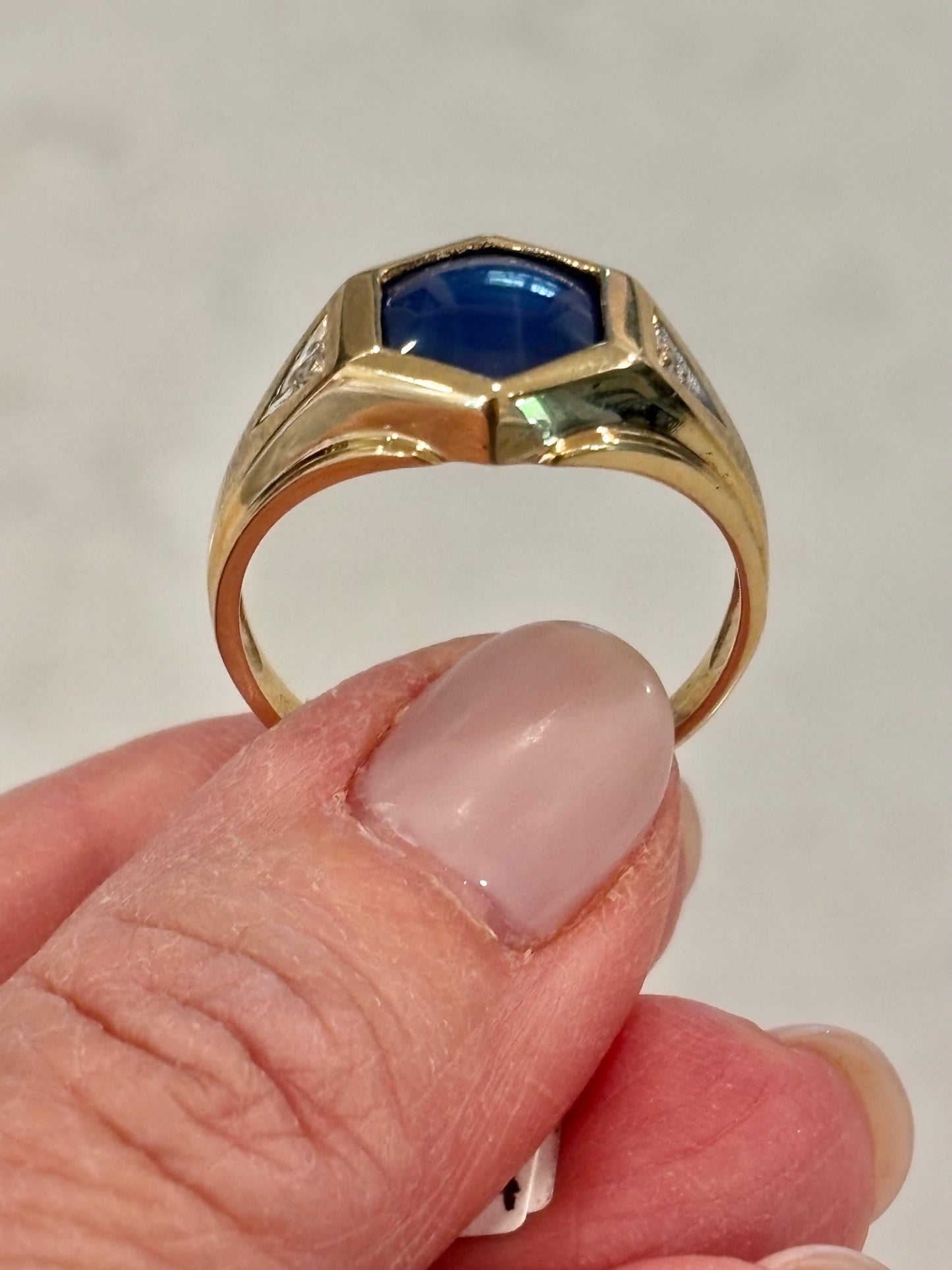 Vintage 10K Gold Synthetic Star Sapphire Men's Ring - Bold Geometric Statement