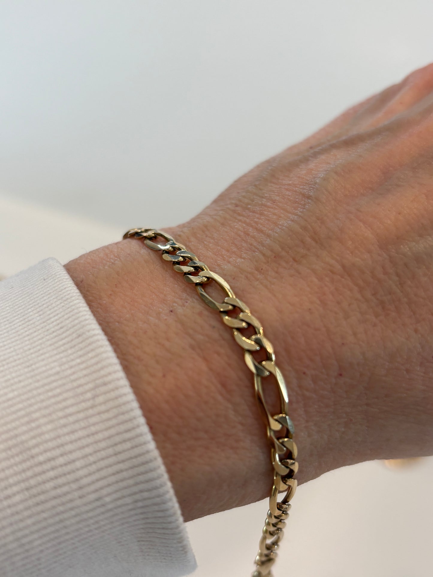 14k Solid Yellow Gold Cuban Curb Link Bracelet -Bold and Luxurious Statement Vintage