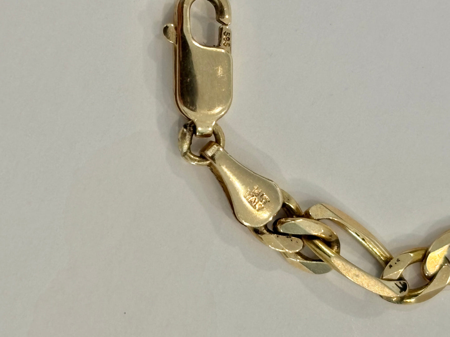 14k Solid Gold Vintage Figaro Link Chain Bracelet - Timeless Italian Style