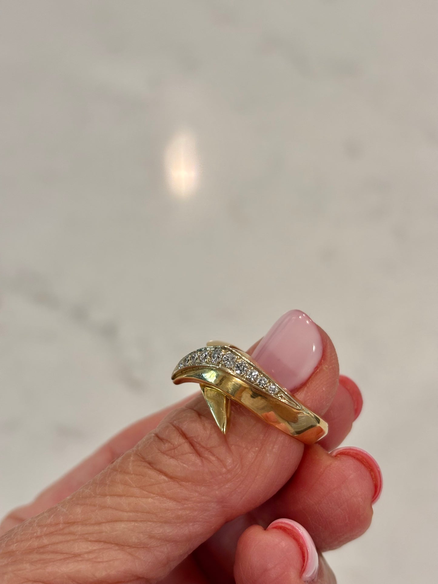 Vintage 18K Gold Diamond Crossover Ring | Modern Sculptural Estate Jewelry