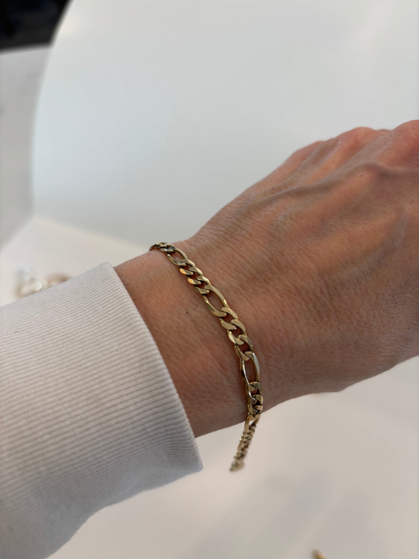 14k Solid Yellow Gold Cuban Curb Link Bracelet -Bold and Luxurious Statement Vintage
