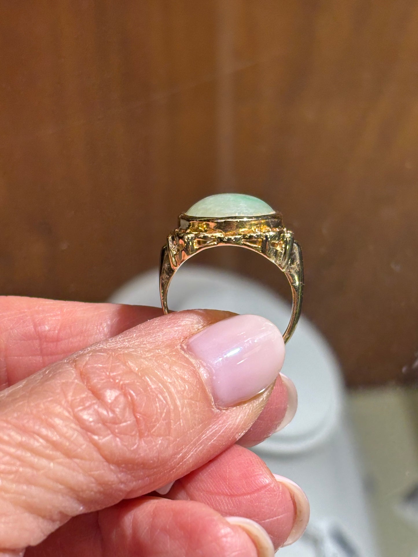Vintage 14K Yellow Gold Jade Ring - Oval Cabochon Statement Jewelry