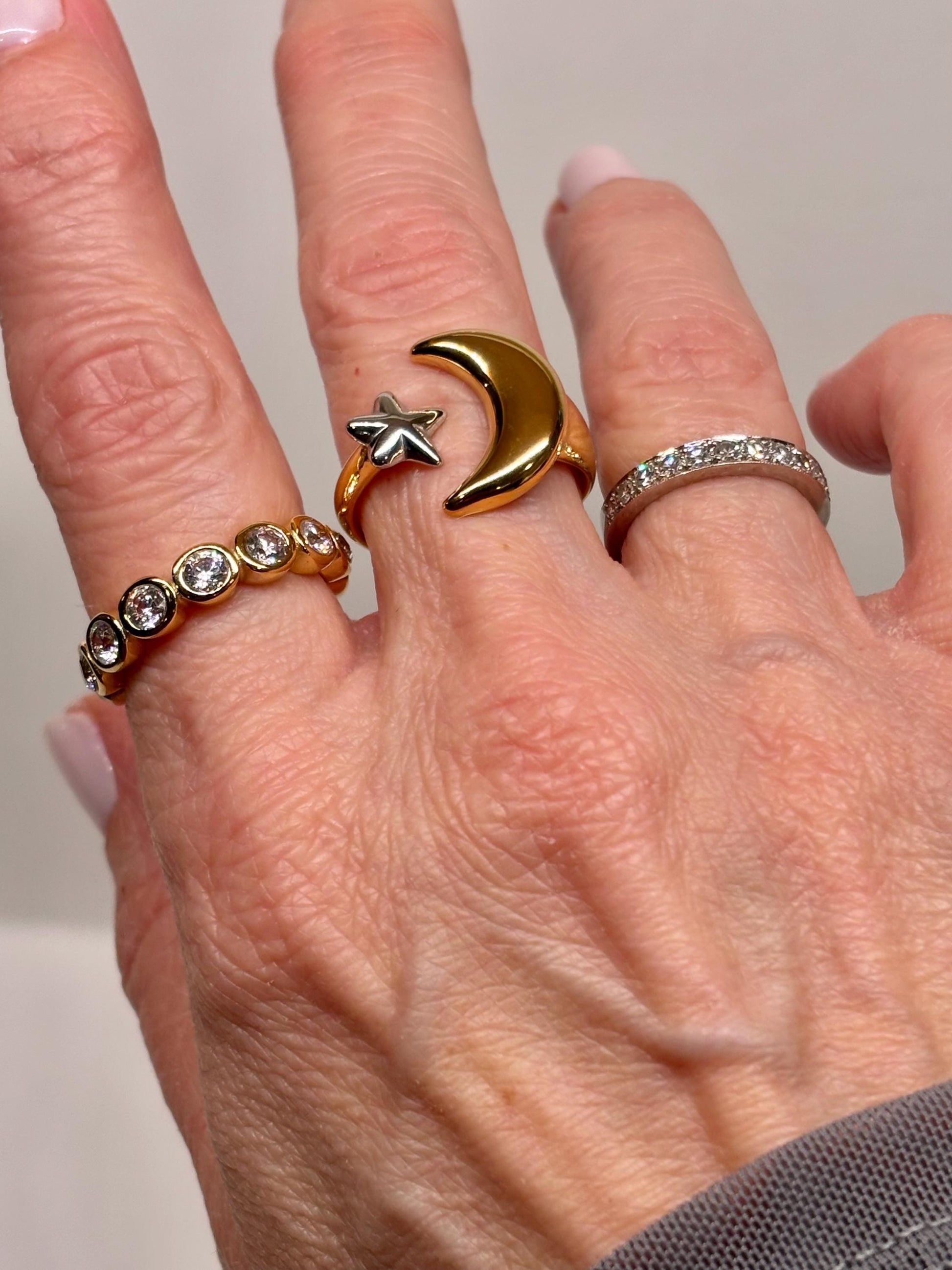 Bezel-Set Cubic Zirconia Eternity Band | 18K Gold Plated Stainless Steel | Stackable Gold Ring