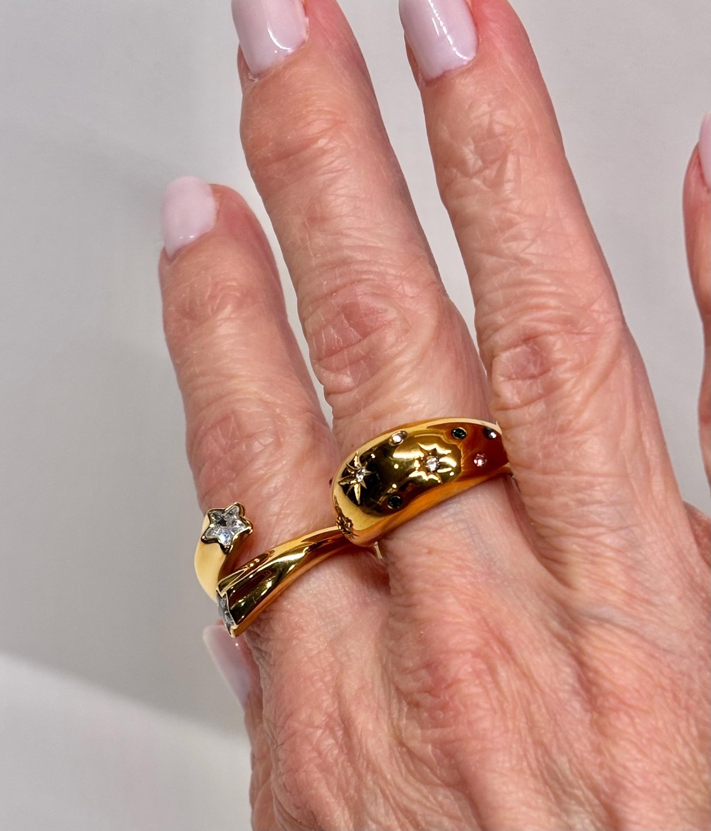 Chunky Celestial Star Band Ring | 18K Gold Plated Stainless Steel | Vintage-Inspired Statement Ring