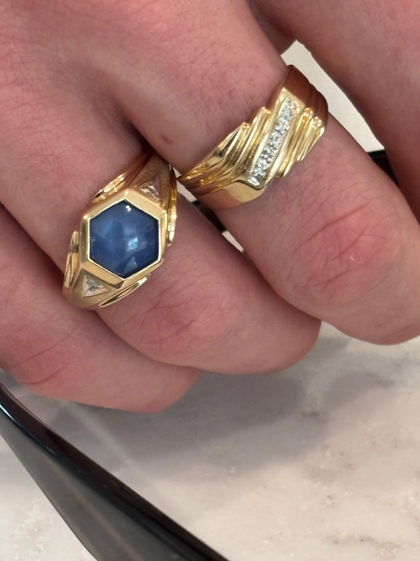 Vintage 10K Gold Synthetic Star Sapphire Men's Ring - Bold Geometric Statement