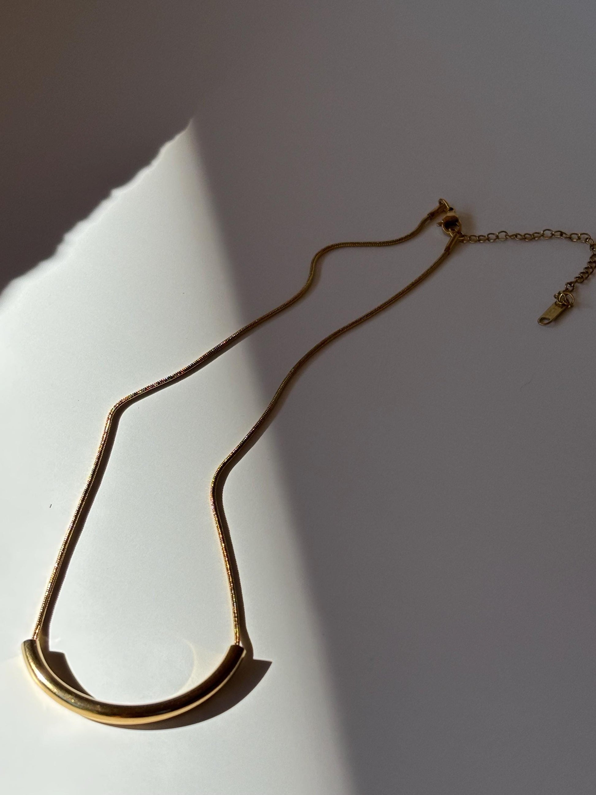 Modern Minalist Gold Trend Necklace