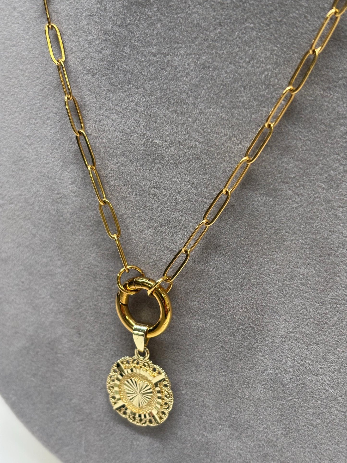 Thin Paperclip Charm Trend Necklace pvd gold plate