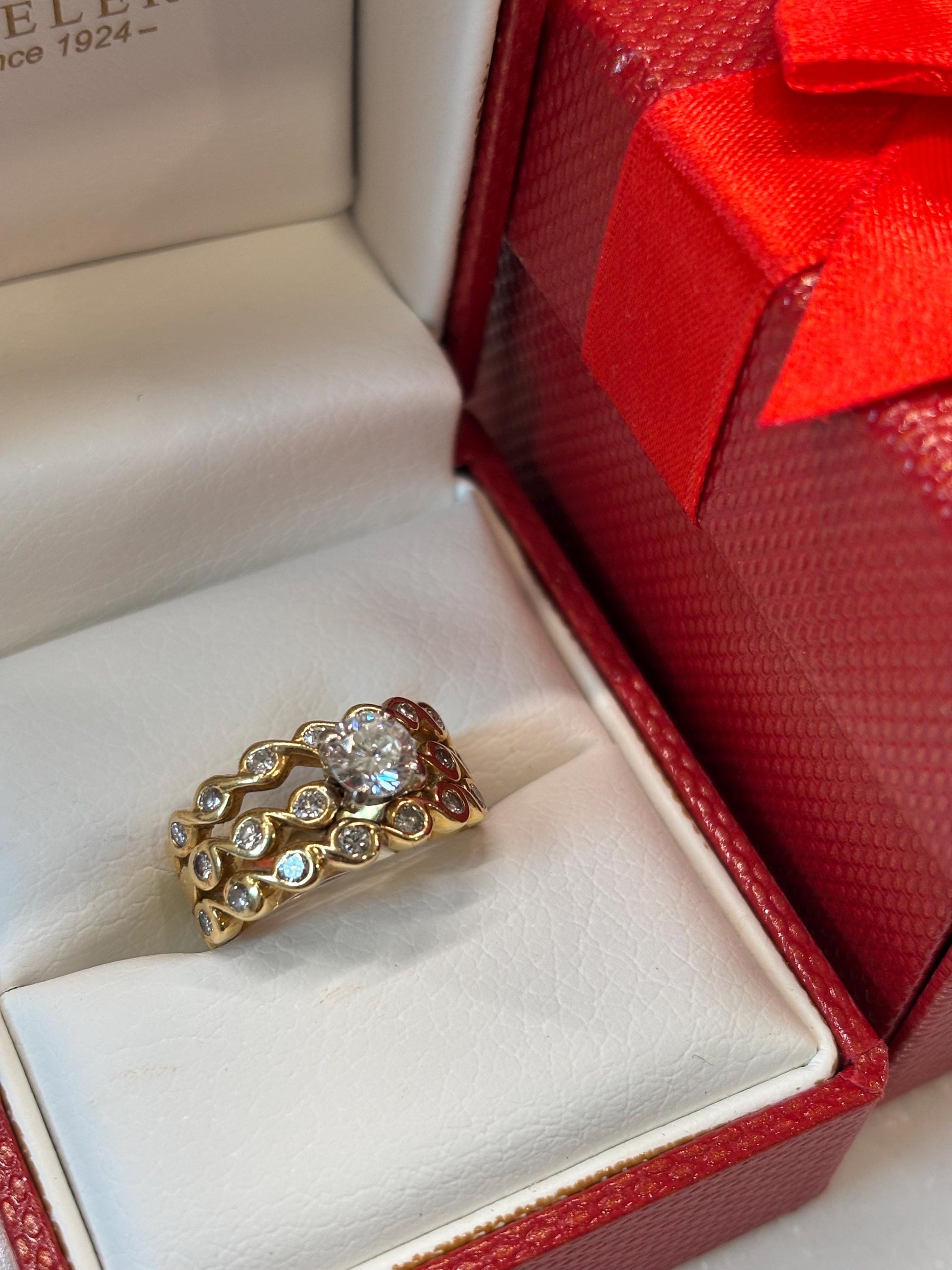 Vintage 18K Yellow Gold Diamond Ring | Braided Band