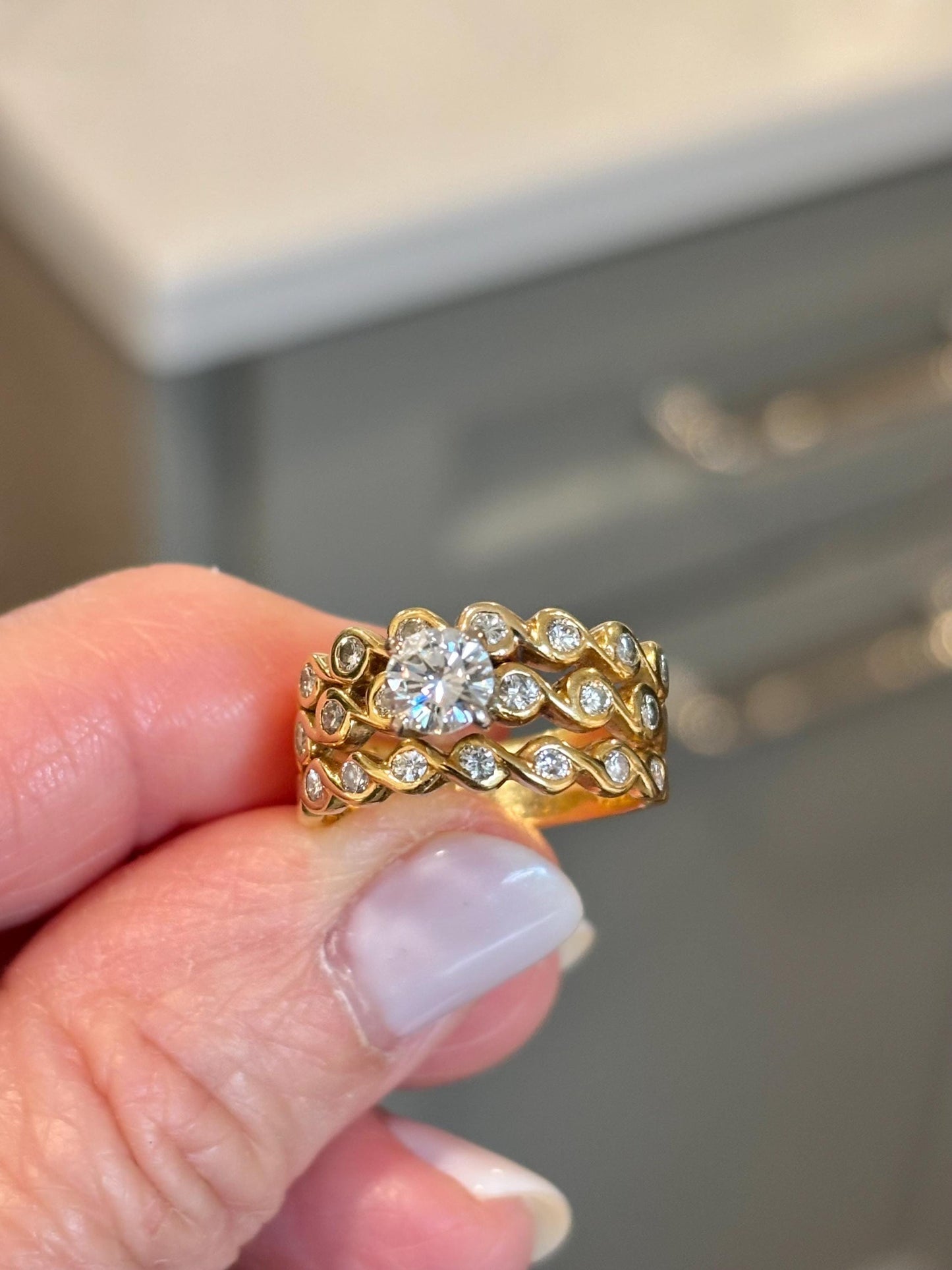 Vintage 18K Yellow Gold Diamond Ring | Braided Band