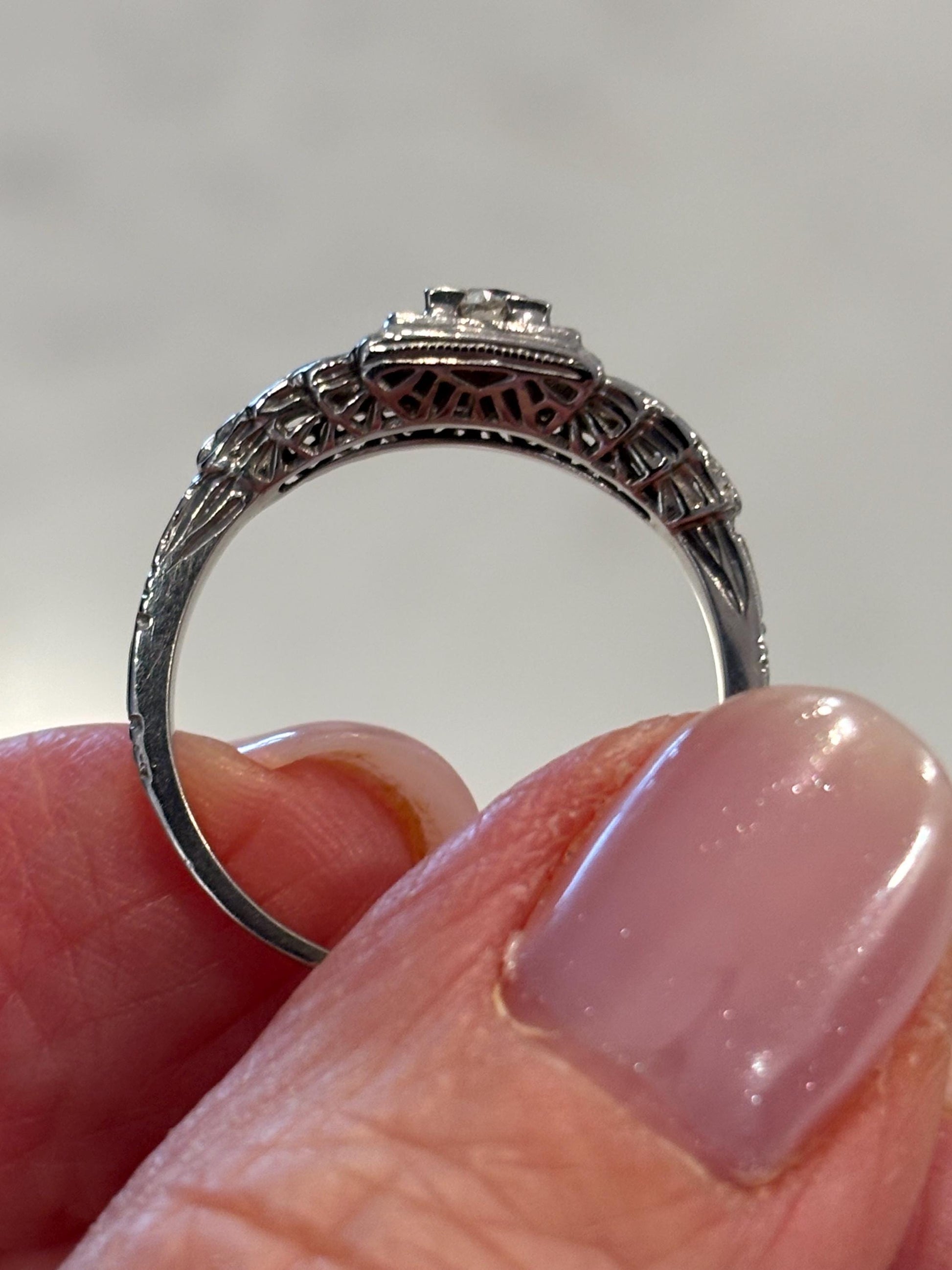 Vintage 30’s Diamond Wedding Ring 18k white gold