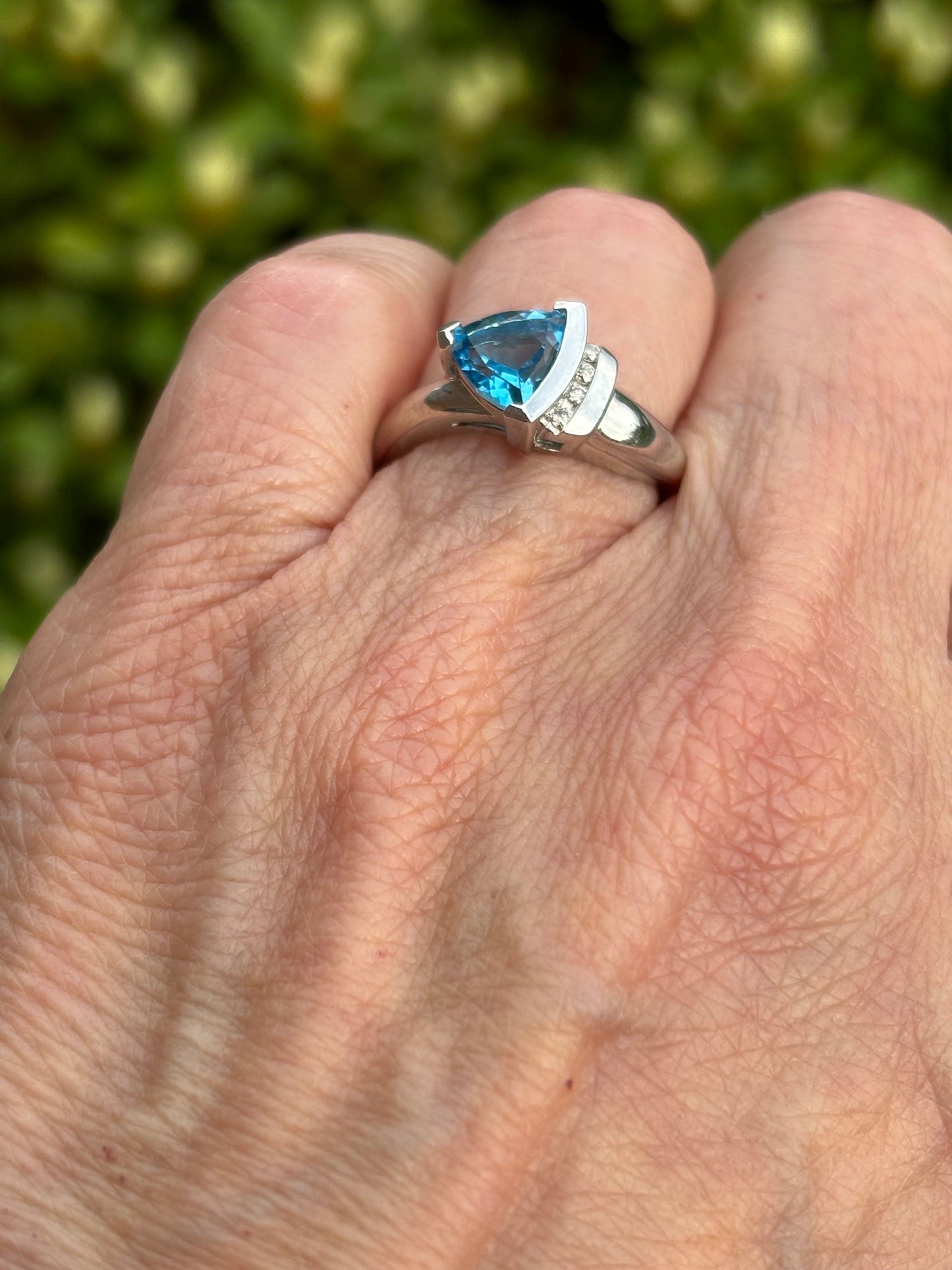 Vintage Blue Topaz Trillion Cut Diamond Accents Ring 14K White Gold