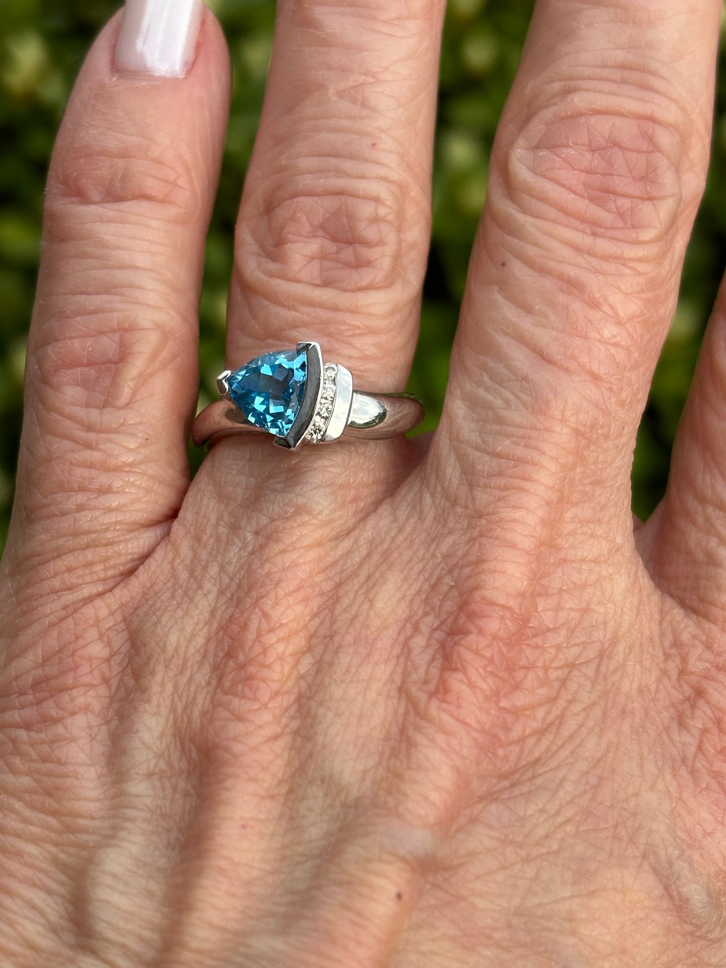 Vintage Blue Topaz Trillion Cut Diamond Accents Ring 14K White Gold