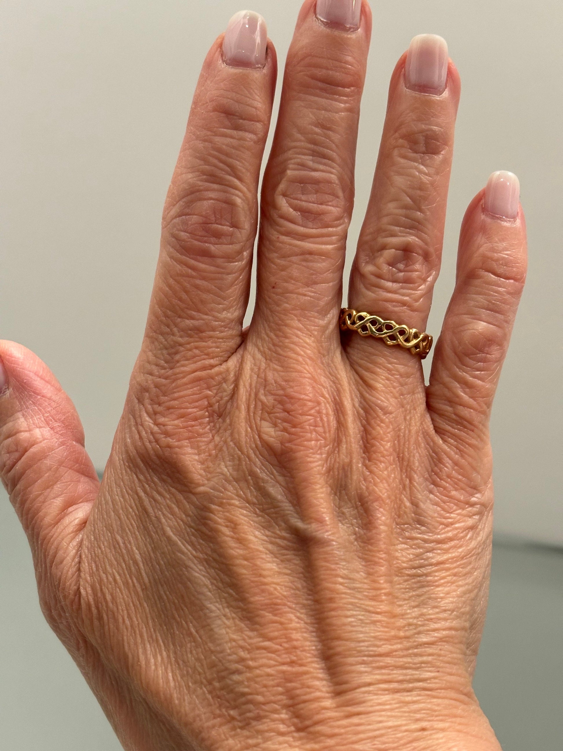 Vintage Celtic Heart Eternity 14k Band