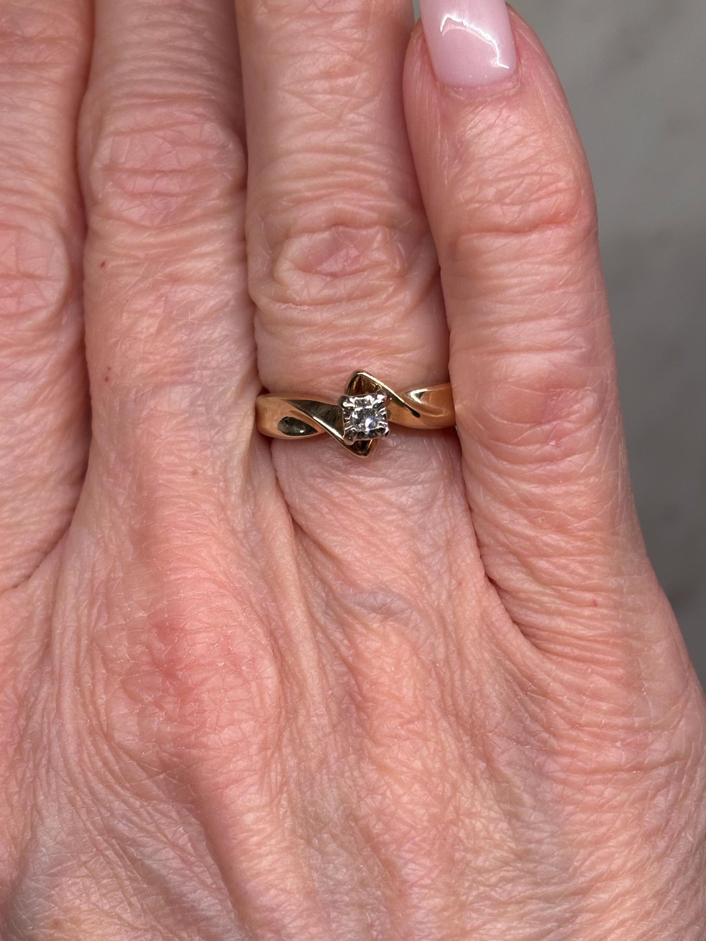 Vintage Diamond Engagement Ring Twist band 14k
