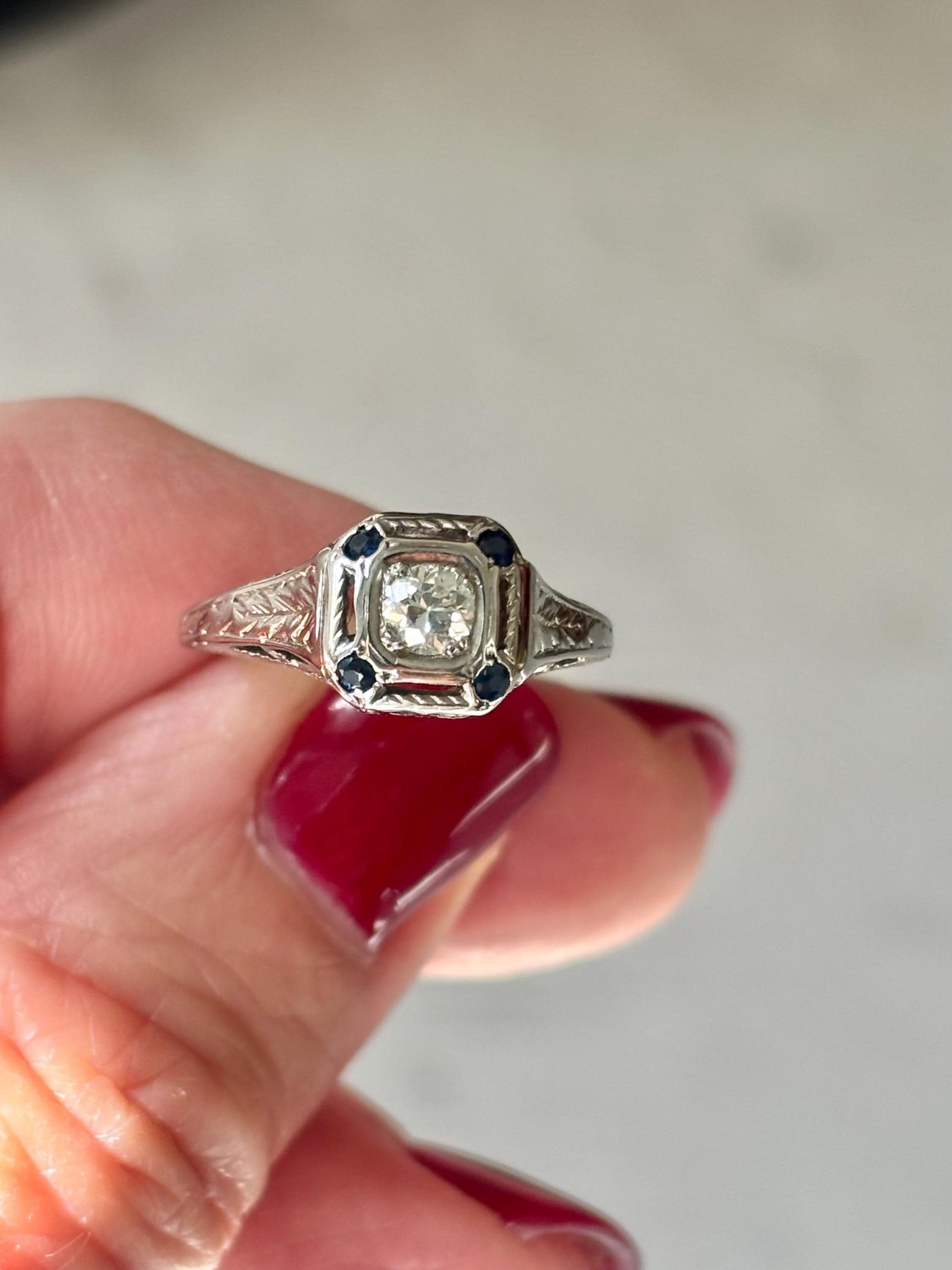 Vintage Diamond Sapphire Accent Ring 18K