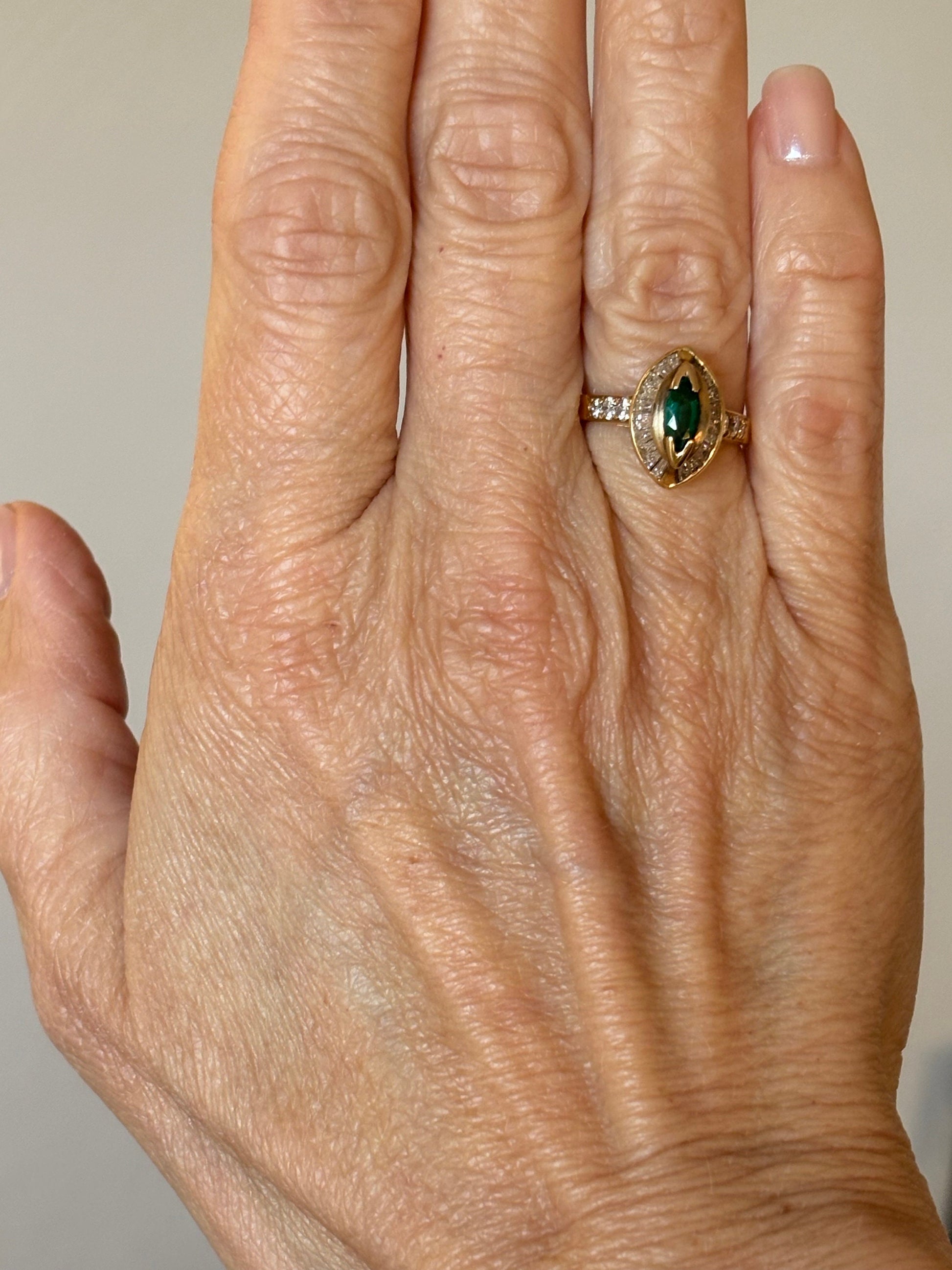 Vintage Emerald & Diamond baguette 18k  Ring