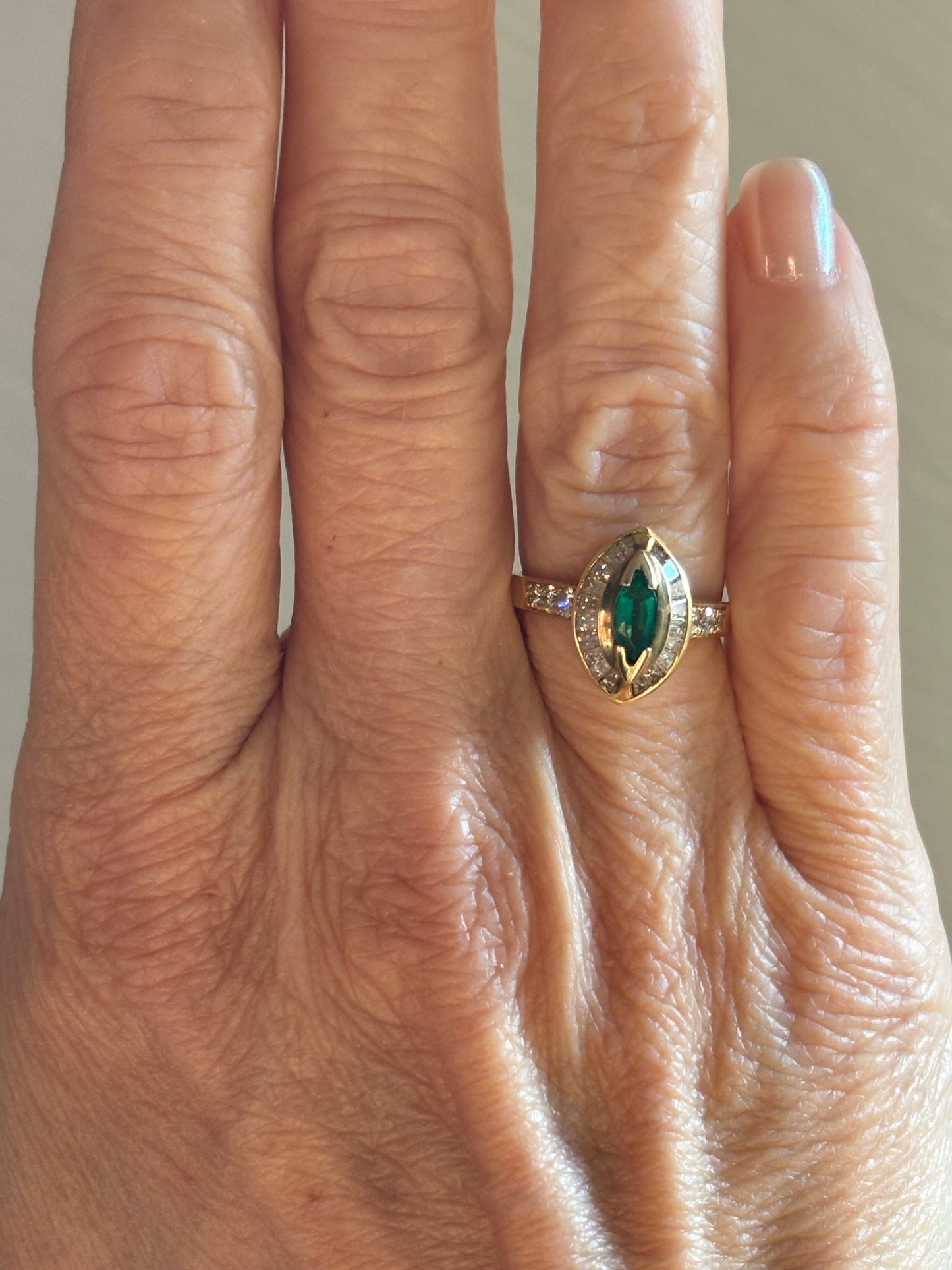 Vintage Emerald & Diamond baguette 18k  Ring