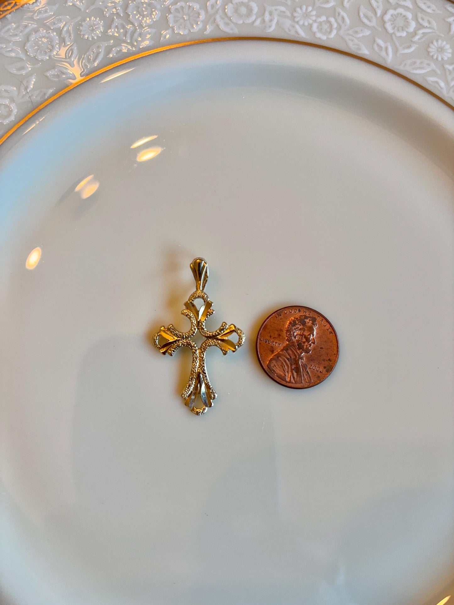 Vintage Gold Cross Pendant 14K