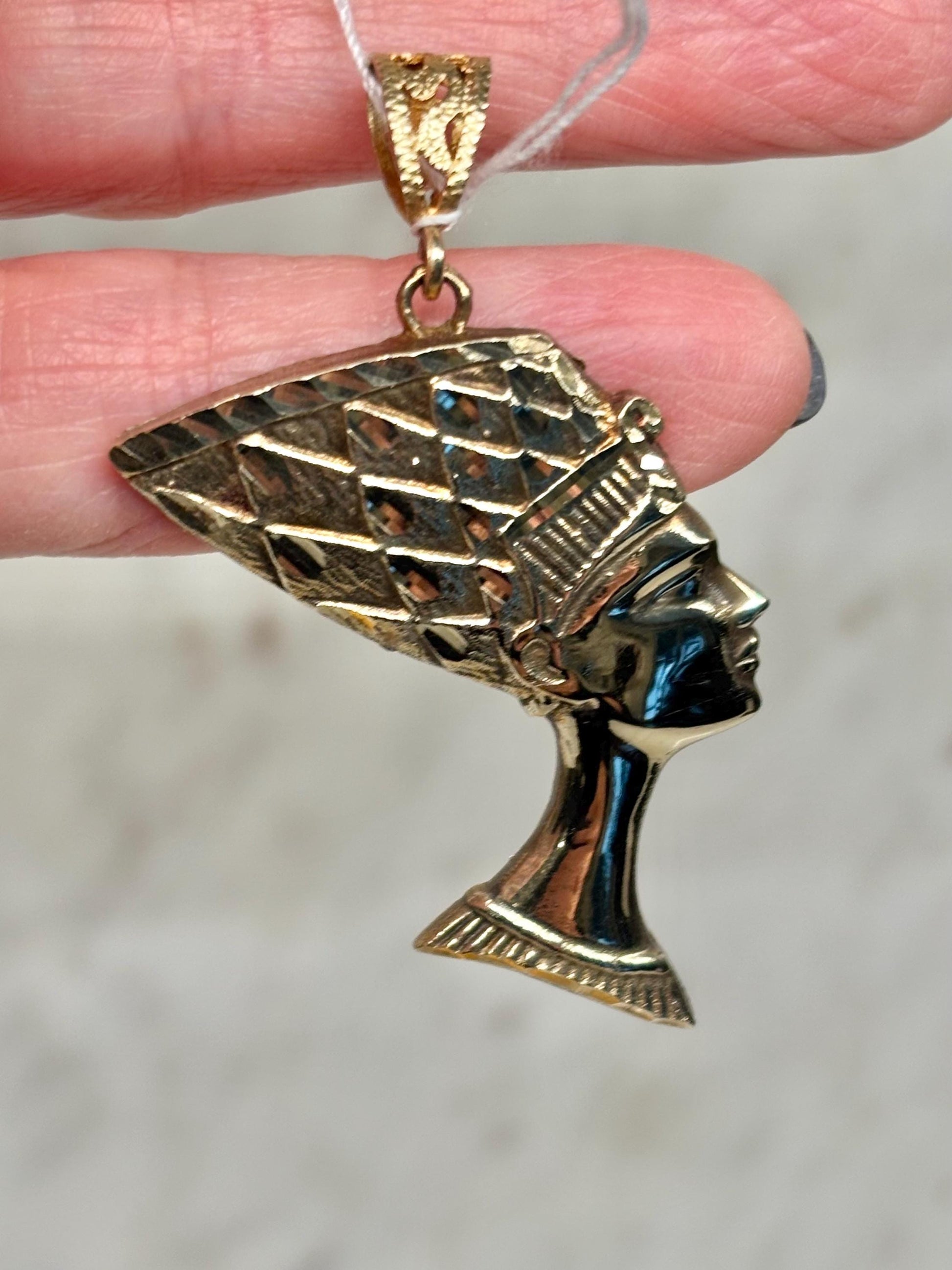 Vintage Nefertiti Large Pendant 10k