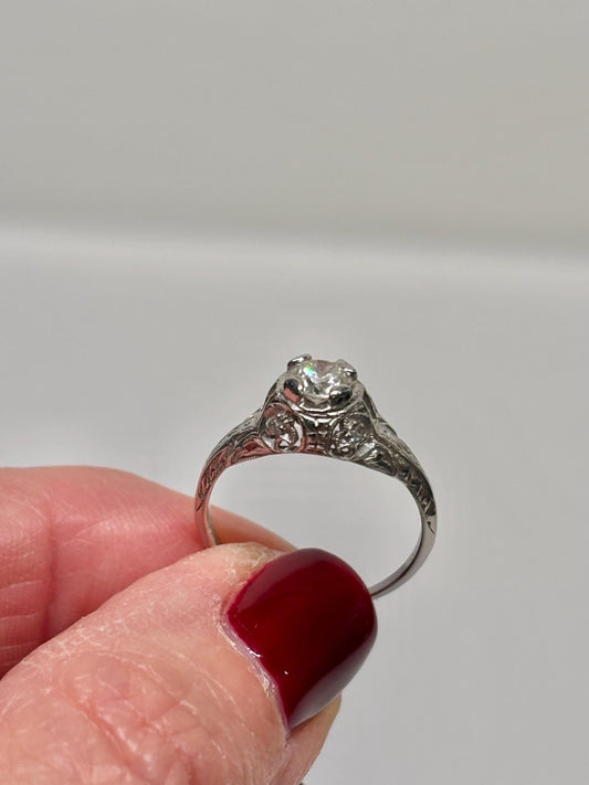 Vintage Platinum Gold Diamond Ring with Filigree Detail, Diamond Accents