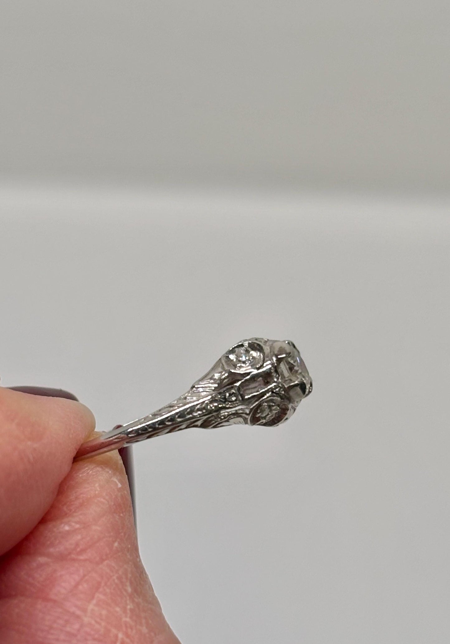 Vintage Platinum Gold Diamond Ring with Filigree Detail, Diamond Accents