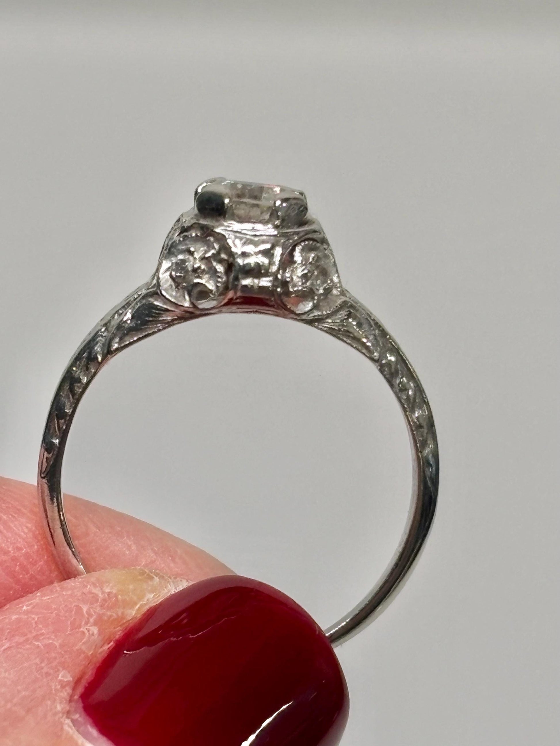 Vintage Platinum Gold Diamond Ring with Filigree Detail, Diamond Accents