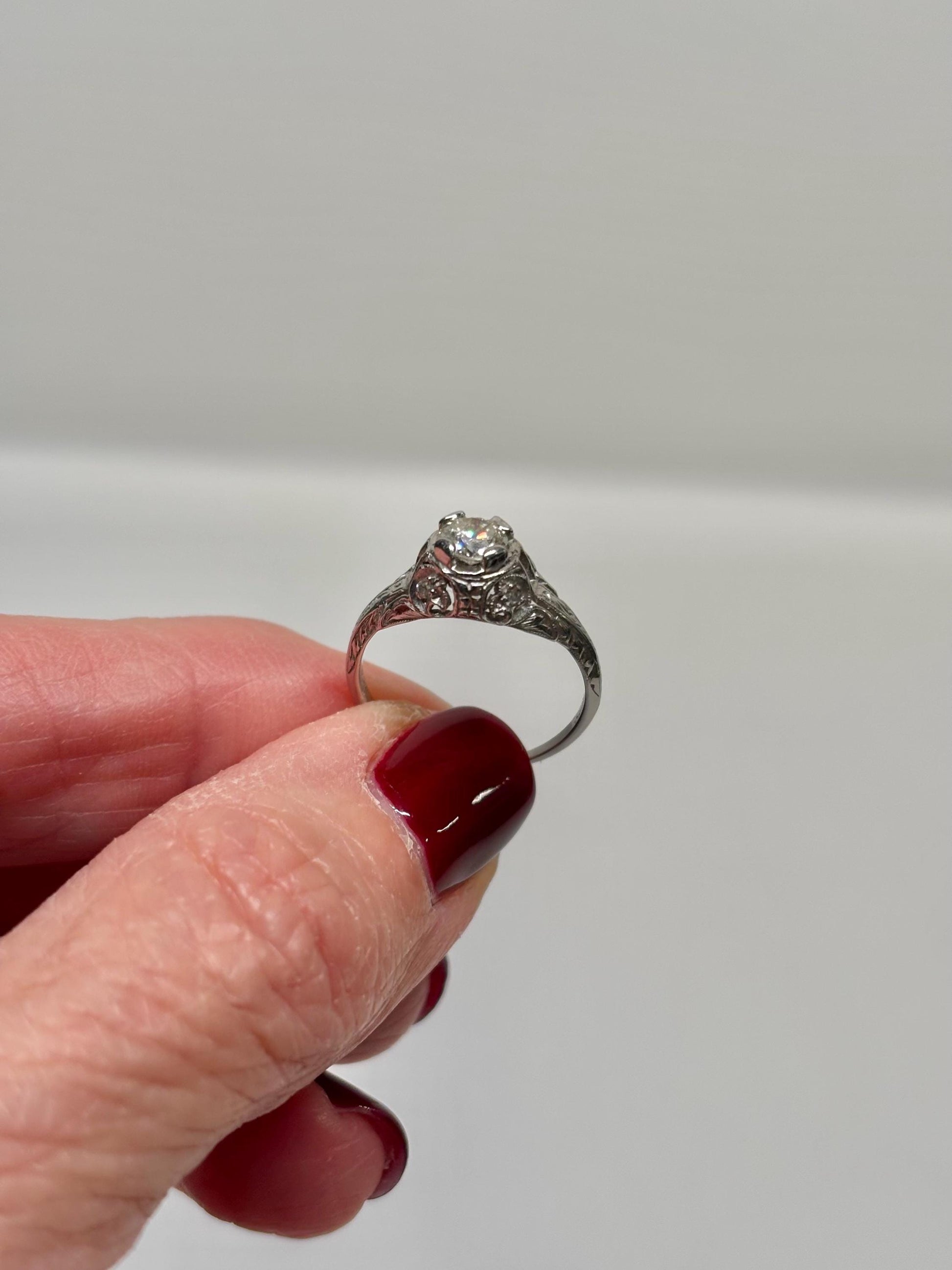 Vintage Platinum Gold Diamond Ring with Filigree Detail, Diamond Accents