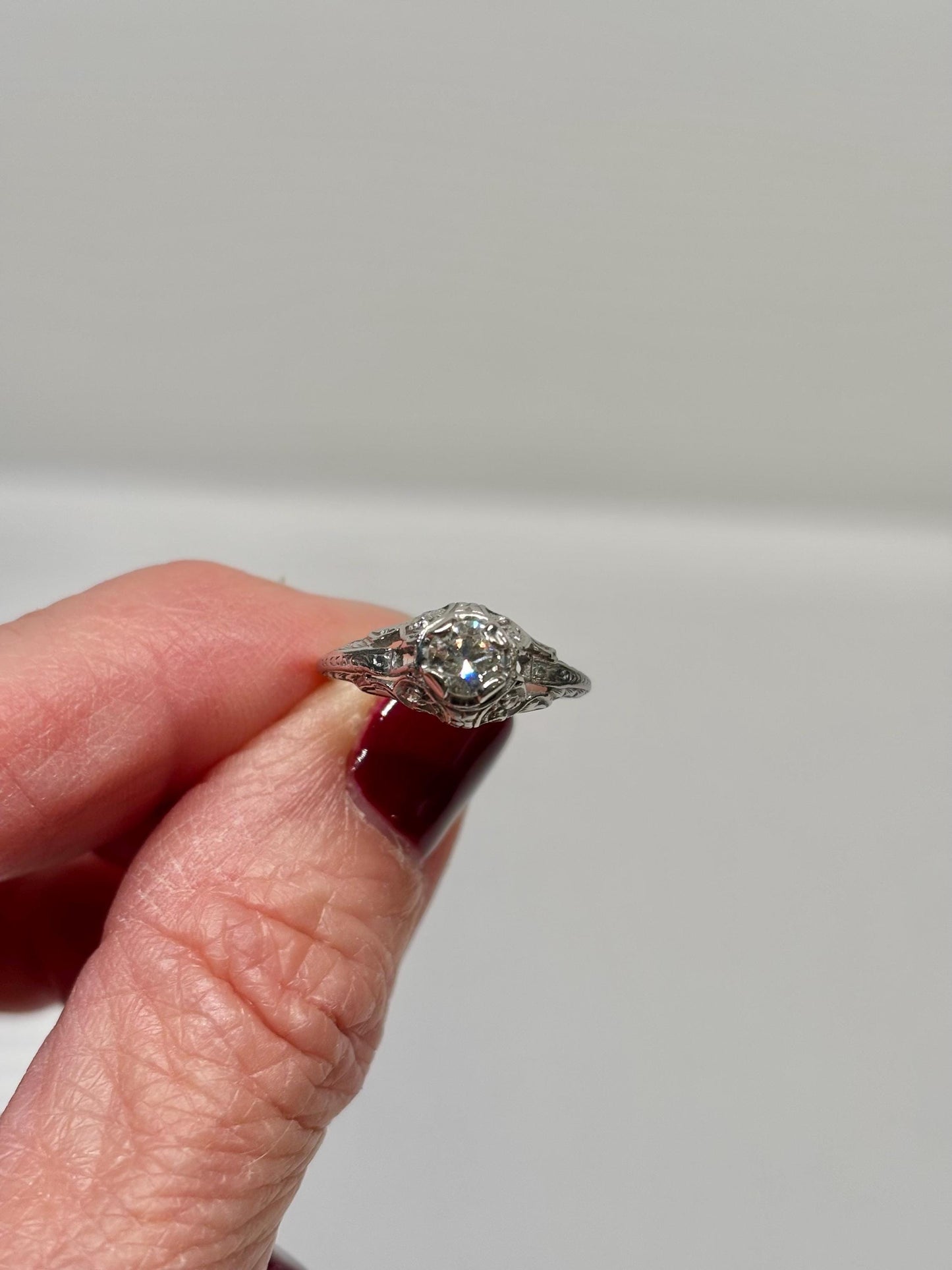 Vintage Platinum Gold Diamond Ring with Filigree Detail, Diamond Accents