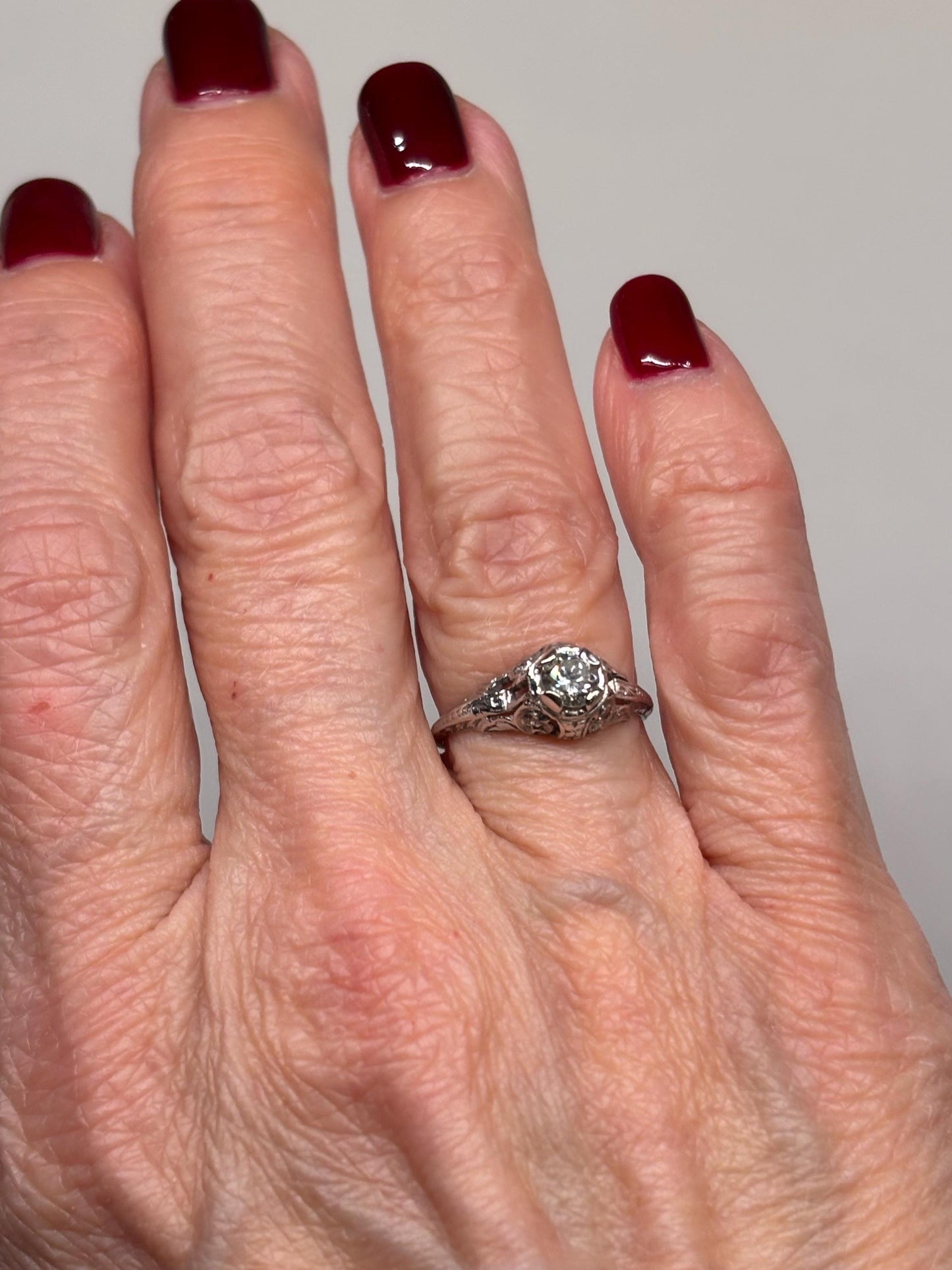 Vintage Platinum Gold Diamond Ring with Filigree Detail, Diamond Accents